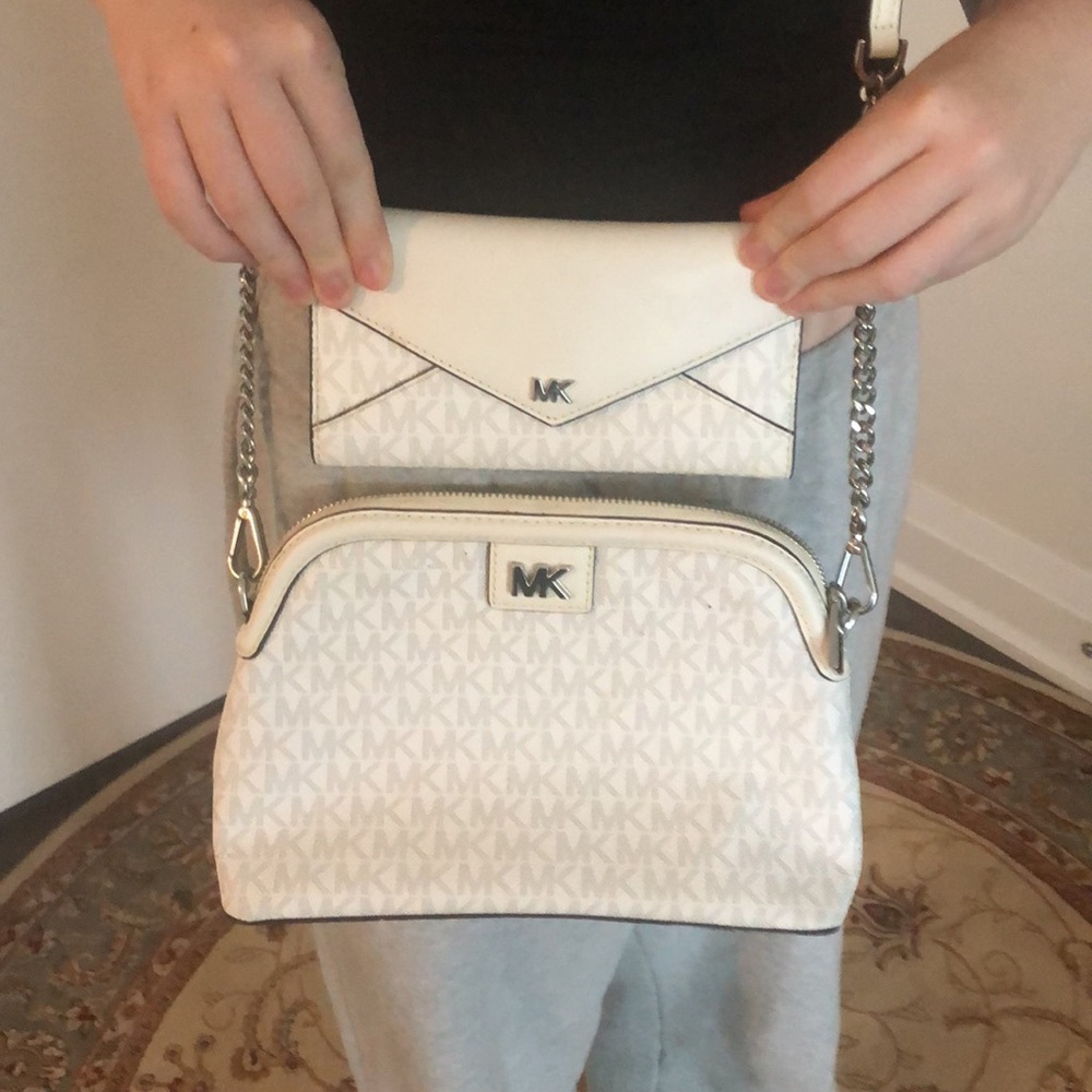Micheal Kors Purse and Wallet Set - Picture 5 of 5